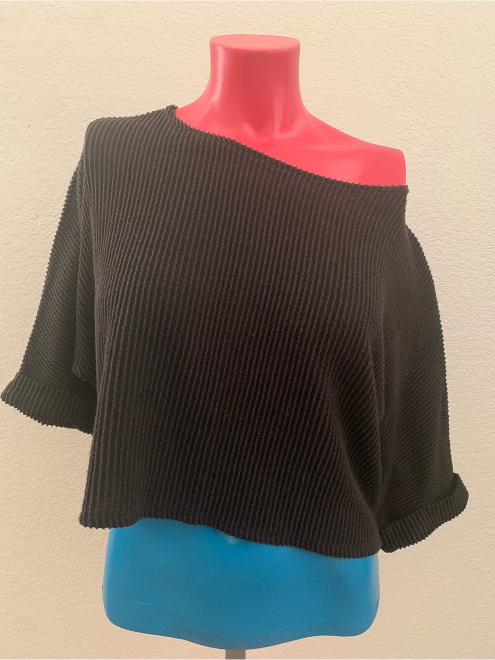 Timing Black Textured Knit Boatneck Boxy Crop Top Size S